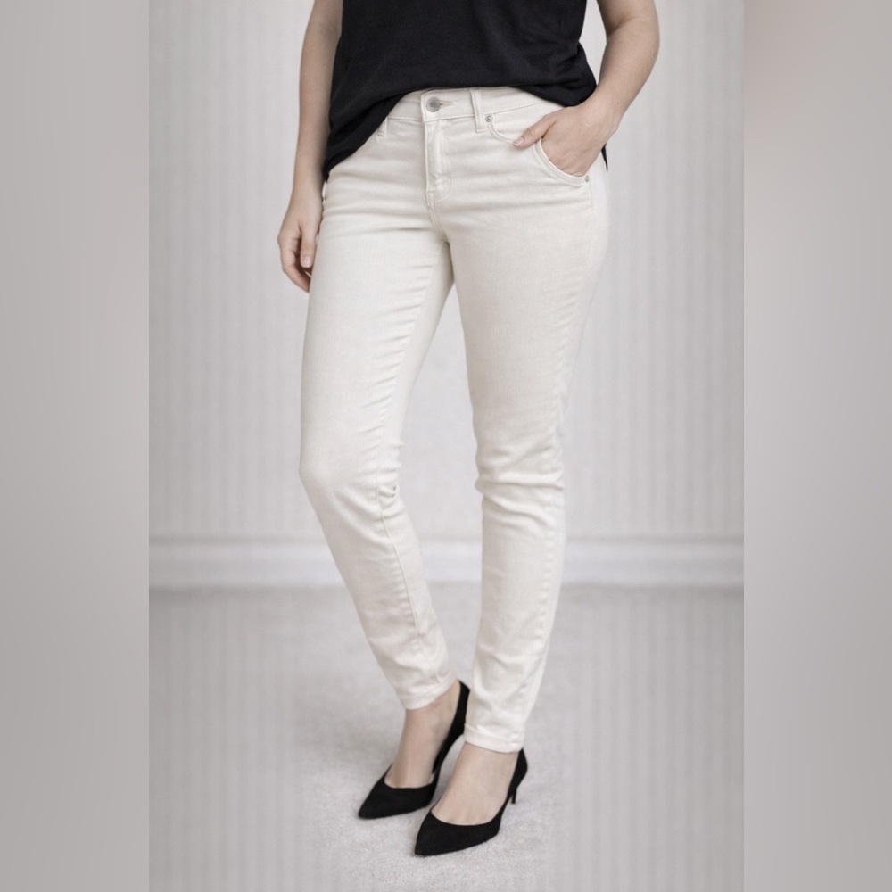 Express Jeans Mia Mid Rise Cream Skinny Leggings‎